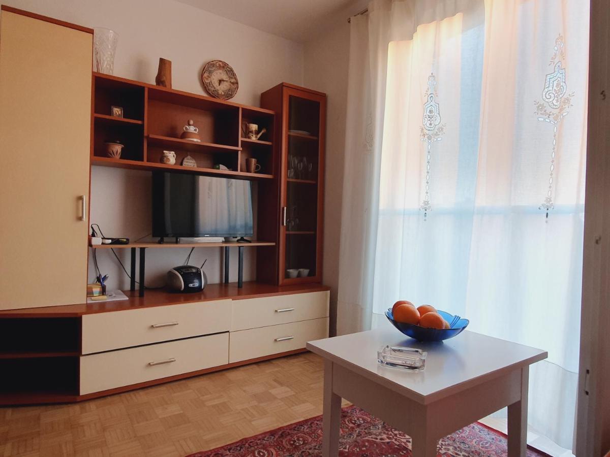 Apartment Gracijela Porec Exterior photo